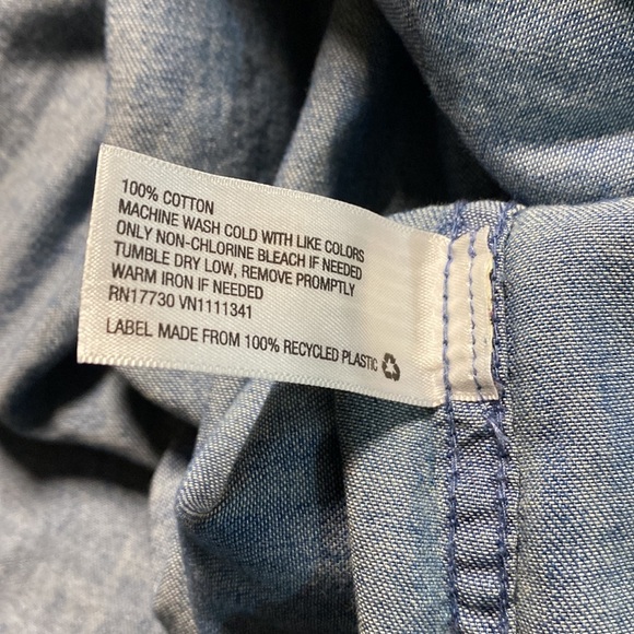 Womens Denim Long Sleeve Shirt Indigo Size Medium - Merona™ - Picture 5 of 5